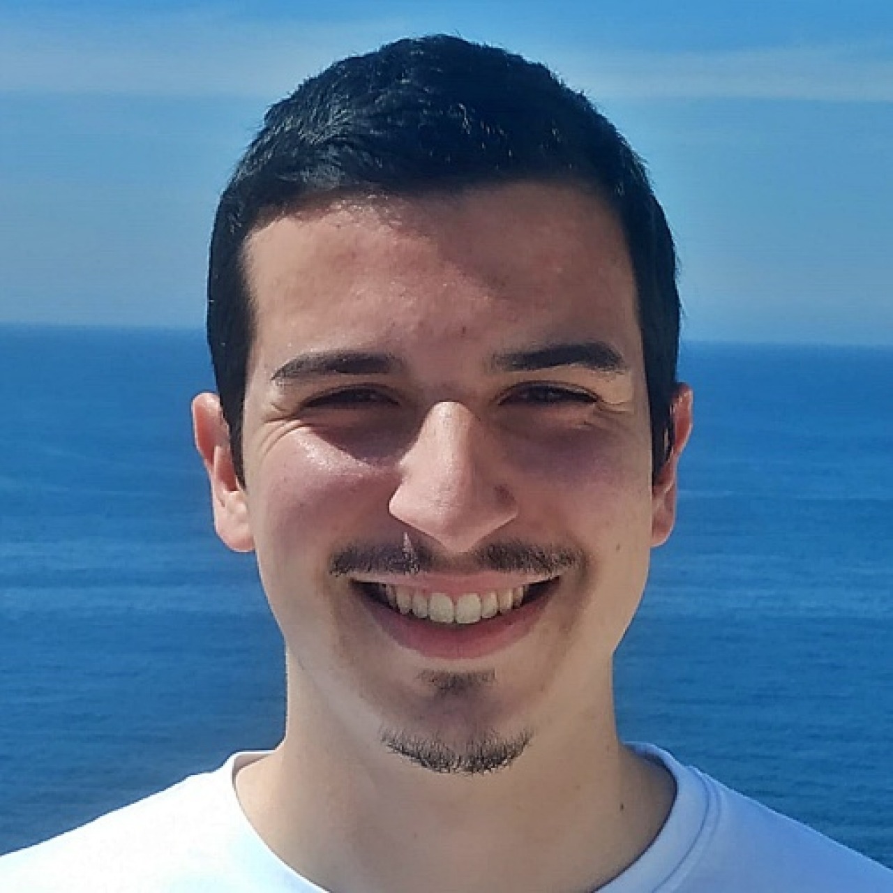 imgs_JqUrZzFuUfeQA_ref-1